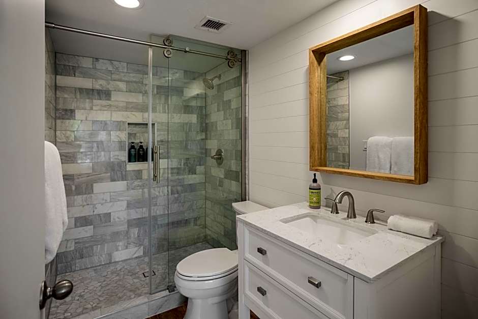 Walk to Beach from this Renovated Studio with King Bed and Resort-Level Amenities