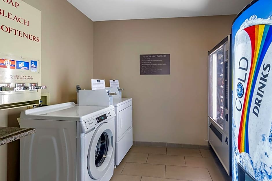Comfort Inn & Suites Junction City - near Fort Riley