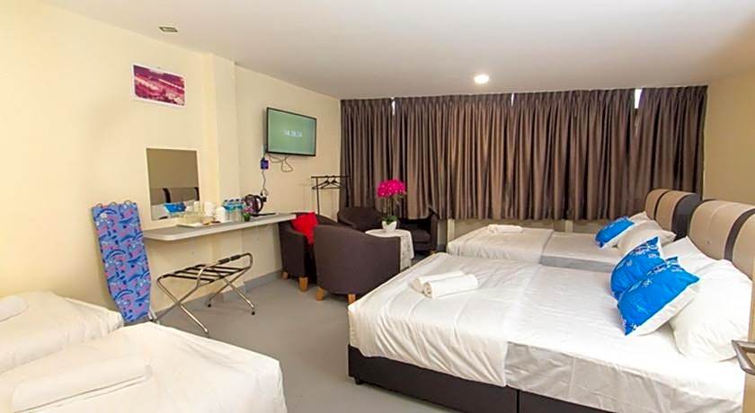 Southern Tip Hotel - City & 100m walk to McDonald's & FREE DOBI