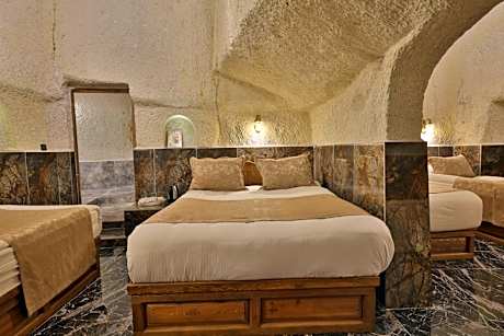 Family Cave Room