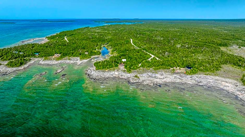 Lands End Private Lakeside Escape