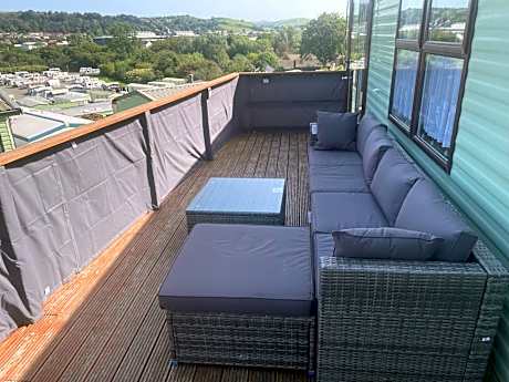 Haven on the Hill 2 Bed Caravan with Town Views of Aberystwyth F7