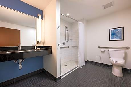 Double Queen Accessible Room