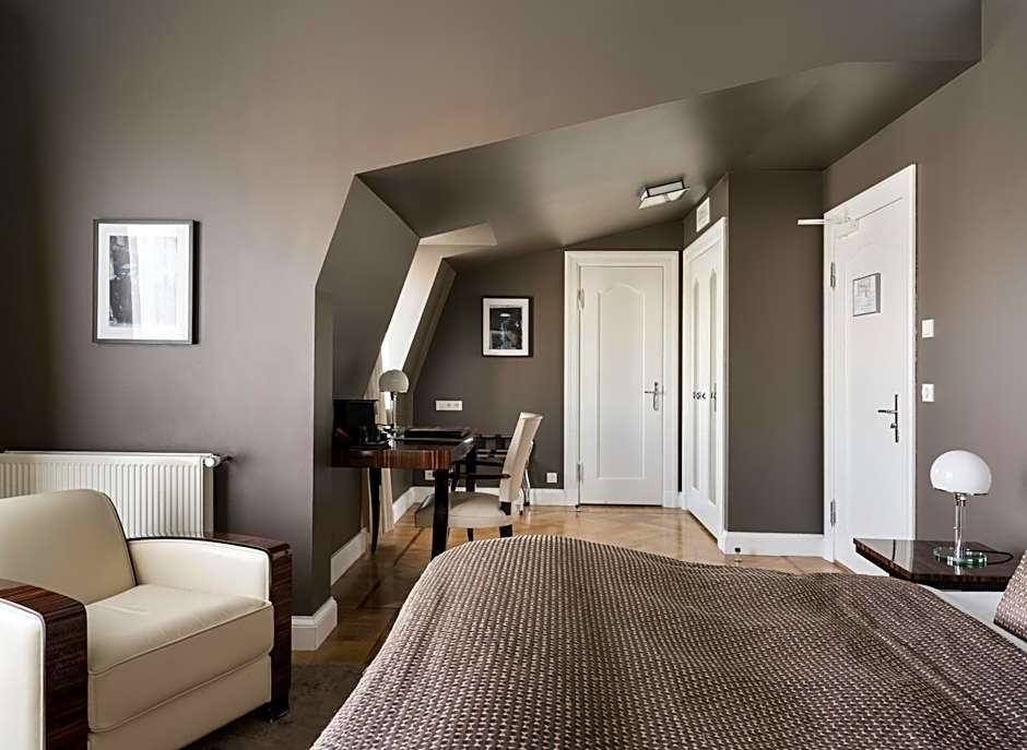 Hotel Borg by Keahotels