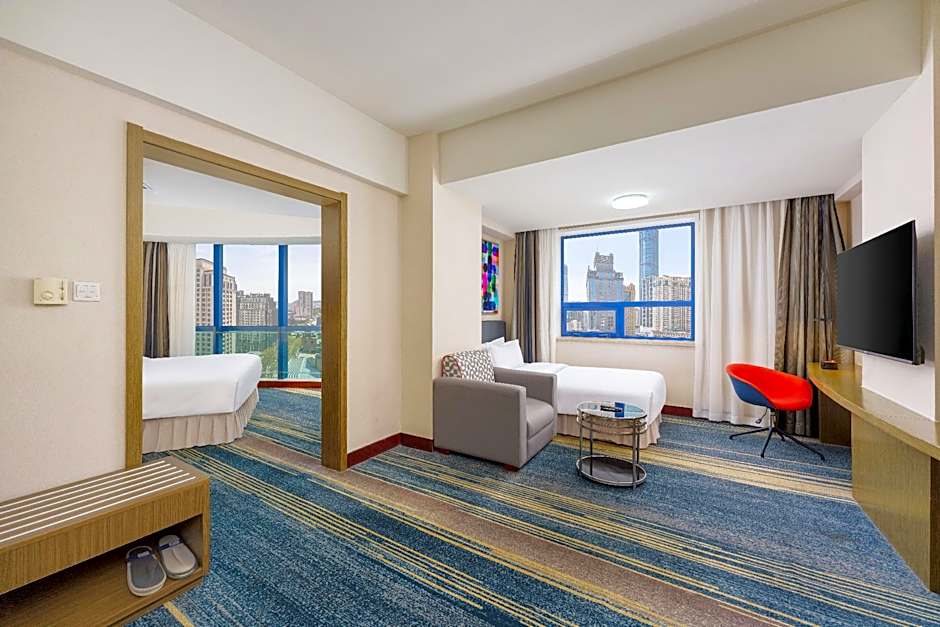 Holiday Inn Express City Centre Dalian By IHG