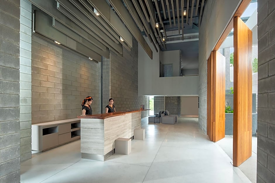 Cross Pattaya Oceanphere