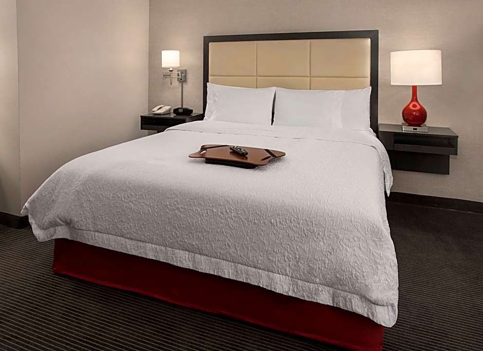 Photo 1 of 22 of Hampton Inn By Hilton And Suites Milwaukee Downtown