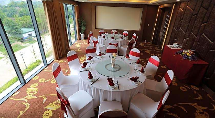 Muong Thanh Con Cuong Hotel