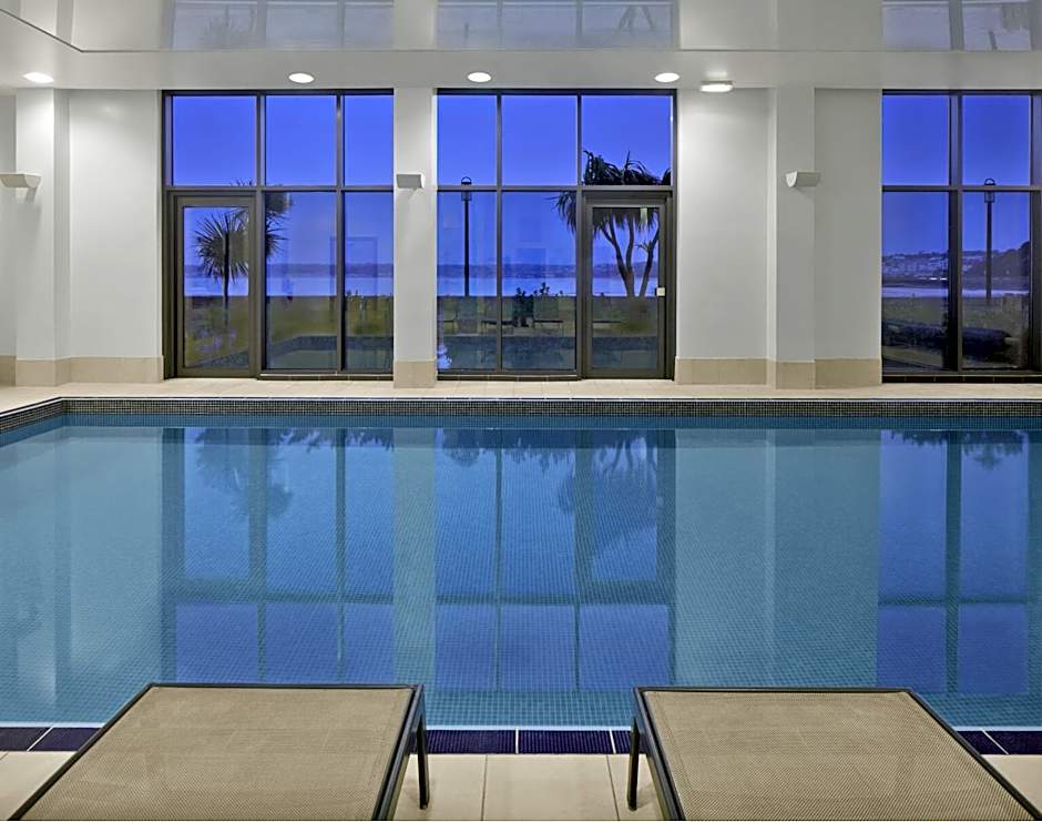 Radisson Blu Waterfront Hotel, Jersey