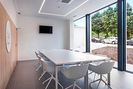 B&B HOTEL Famalicão