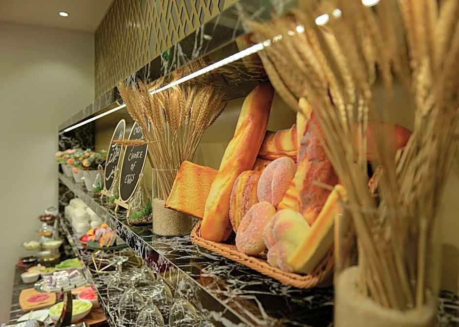 Muscat Express Hotel