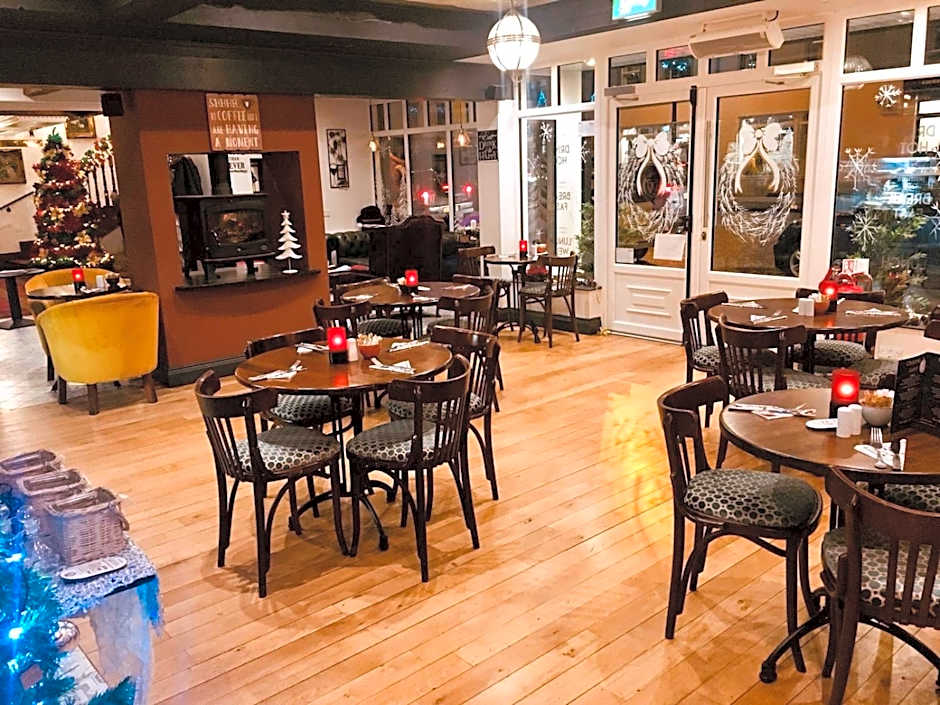 Walsh's Hotel and Apartments