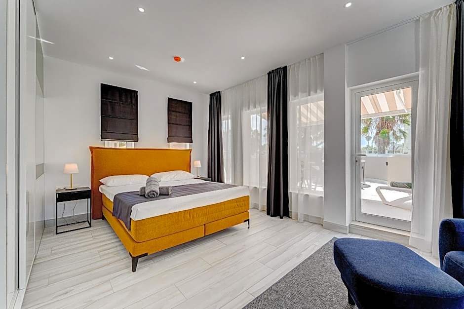 BAL Apartments Adults Only
