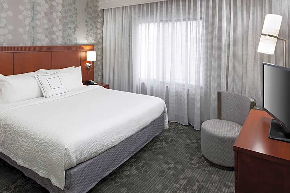 Courtyard by Marriott Miami At Dolphin Mall