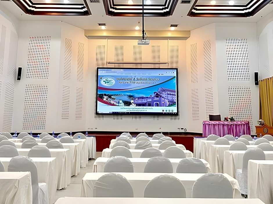 Wangchan Riverview Hotel