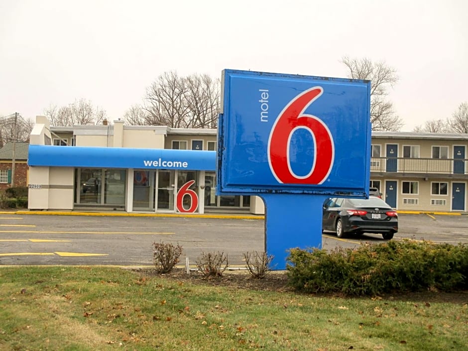 Motel 6-North Olmsted, OH - Cleveland