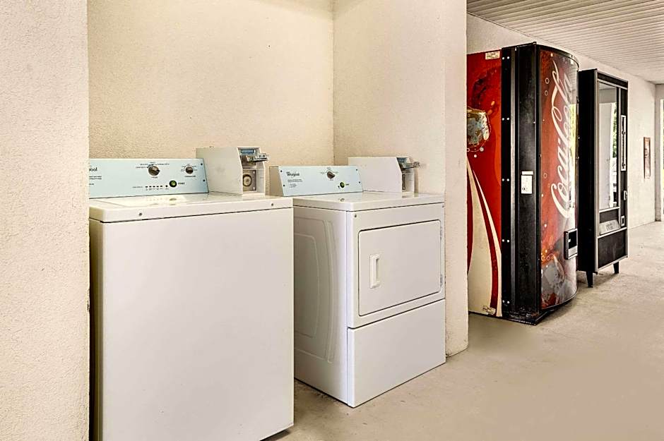 Rodeway Inn Sandersville