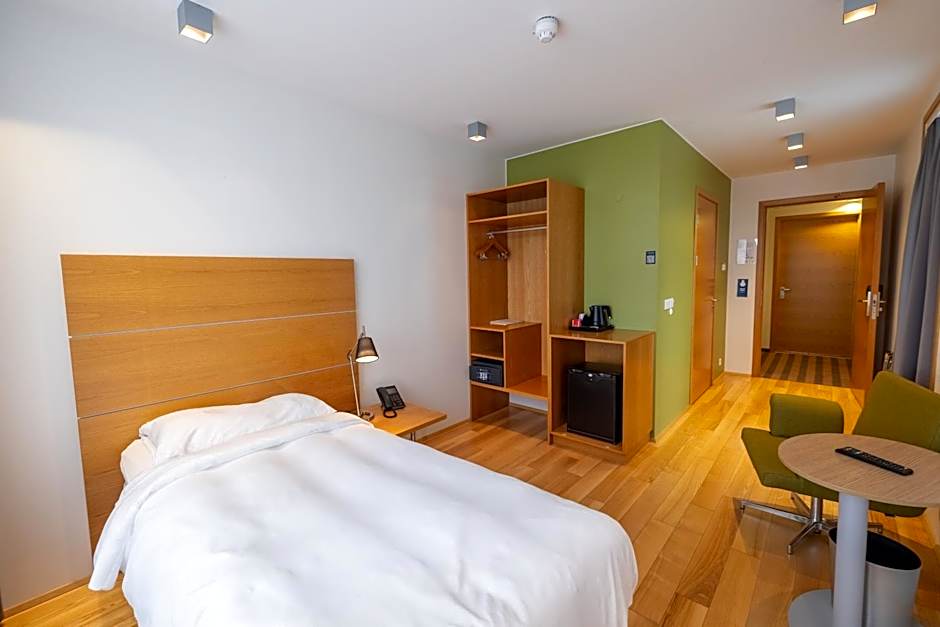 Park Inn by Radisson Reykjavik Keflavík Airport