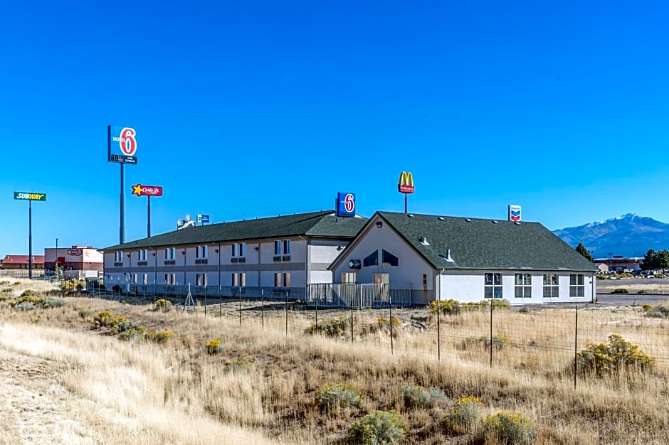 Motel 6 Beaver, UT