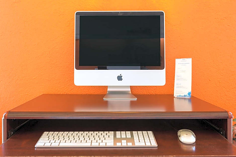 Howard Johnson by Wyndham Williamsburg