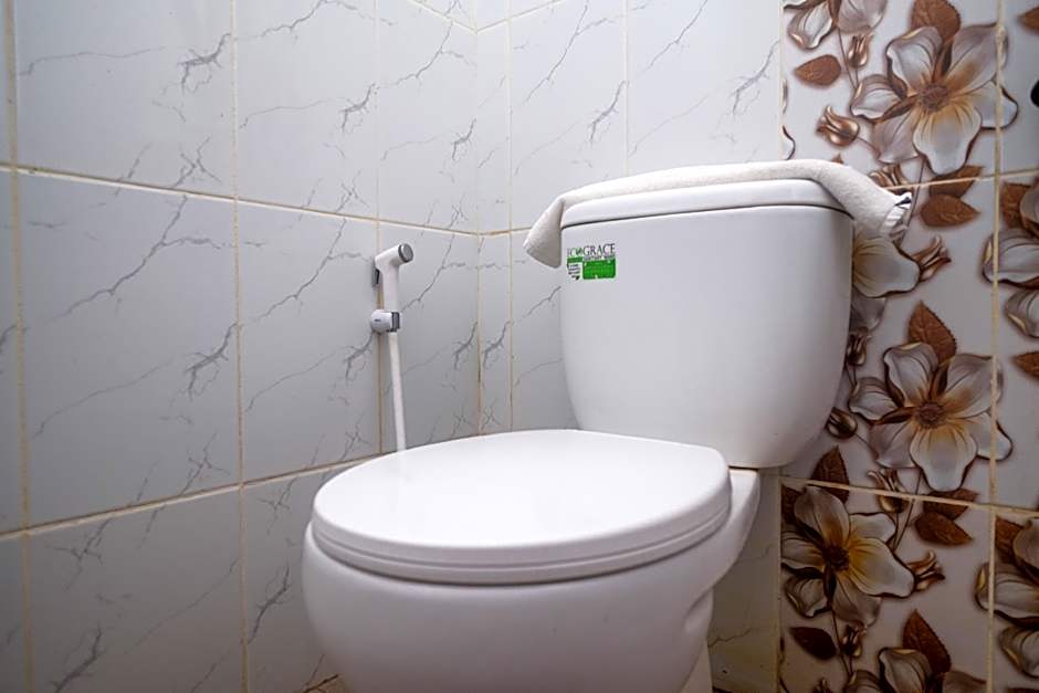 RedDoorz near Ambarrukmo Area