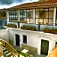 La Tozi Hotel
