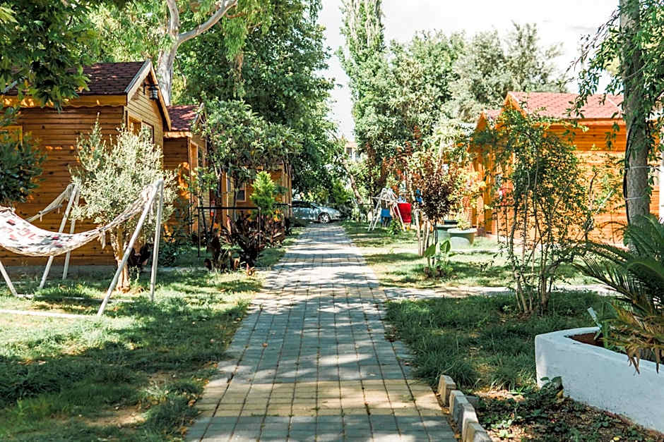 Naz Beach Bungalow Hotel in Antalya