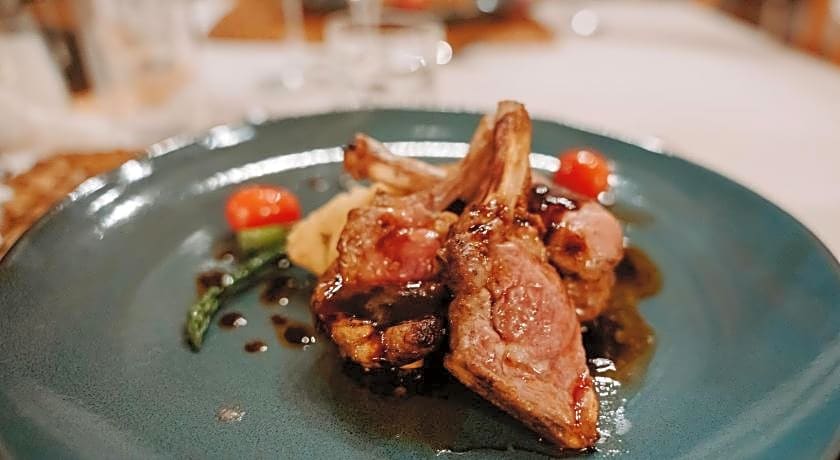 Bukela Game Lodge - Amakhala Game Reserve