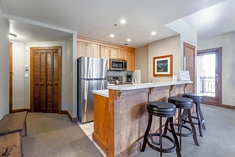 Vintage Four Bedroom Condo