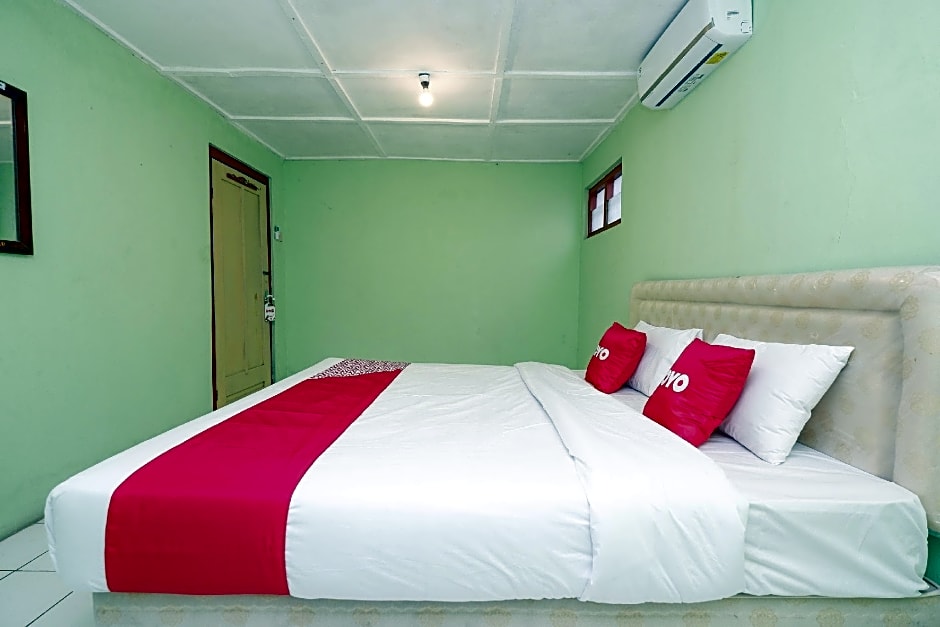 OYO 1808 New Bandungan Indah