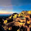 Neemrana Fort-Palace