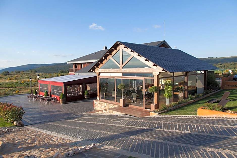 Hotel Albergue La Casa Del Peregrino