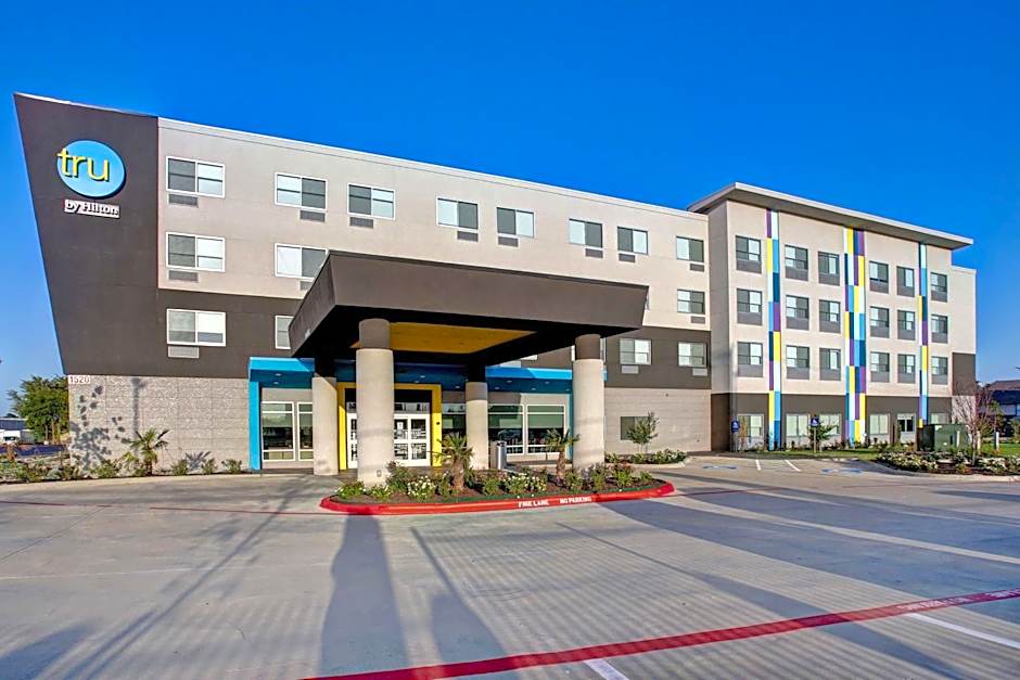 Tru by Hilton Grand Prairie
