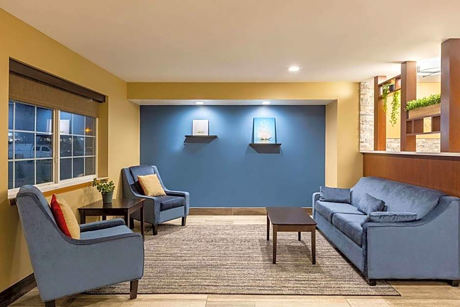 AmericInn by Wyndham Jefferson