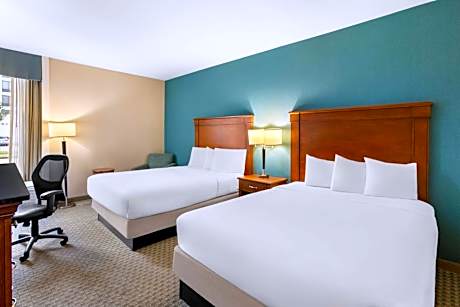 Two-Queen Room