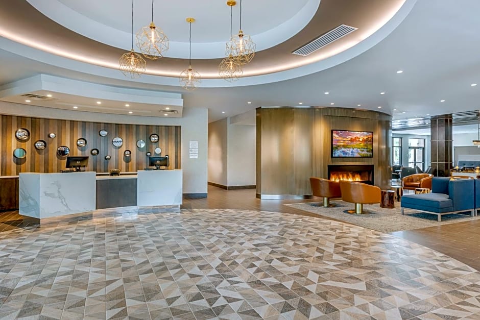 Cambria Hotel Charleston Riverview