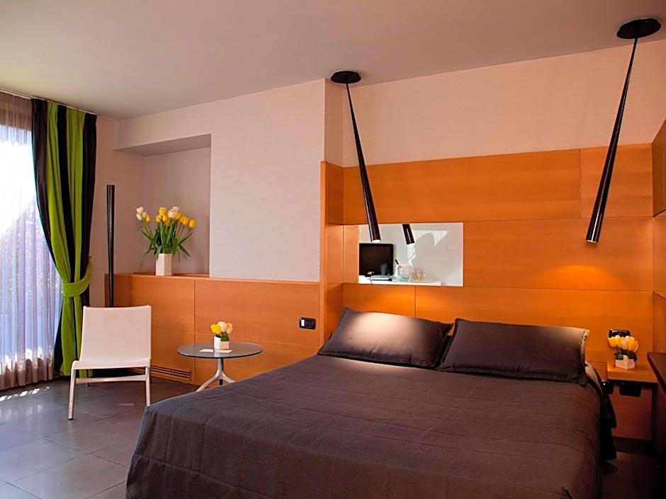 Zone Hotel