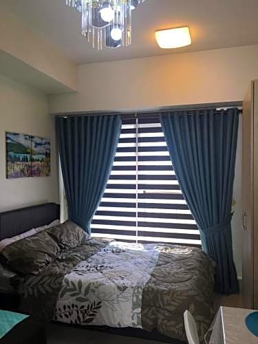 Tagaytay Cozy & Comfy Condotel