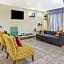 Days Inn by Wyndham Lake Bluff/Great Lakes Naval Base