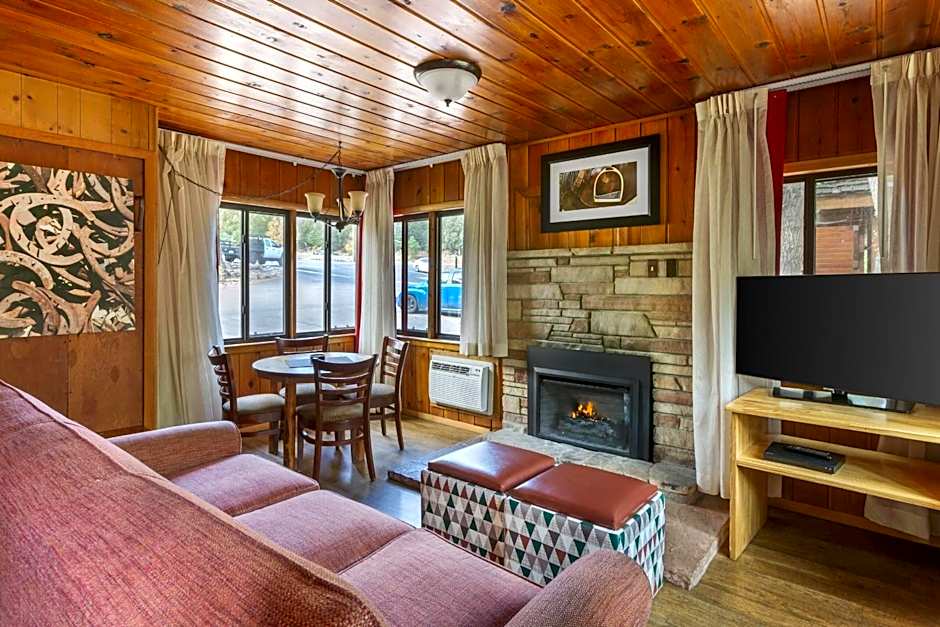Kohl's Ranch Lodge