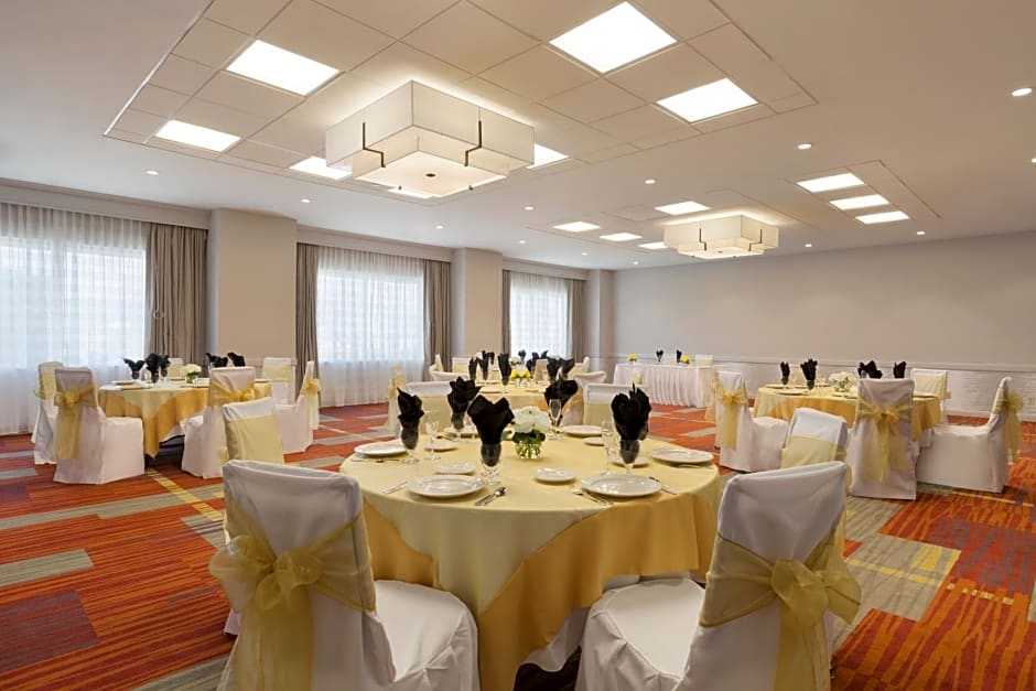 Embassy Suites by Hilton El Paso