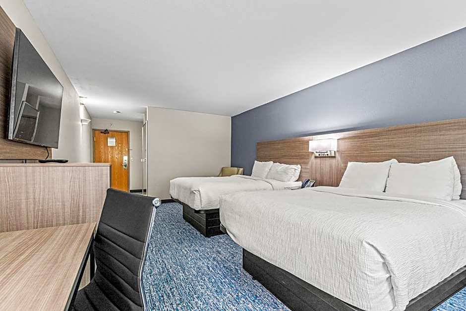 Quality Inn & Suites On The River