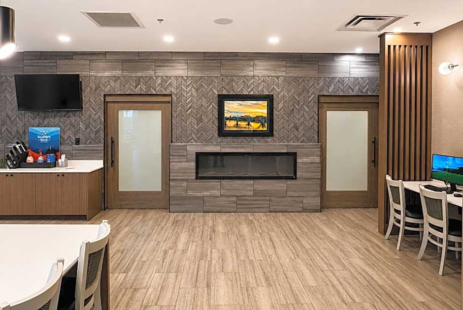 La Quinta Inn & Suites by Wyndam Knoxville West