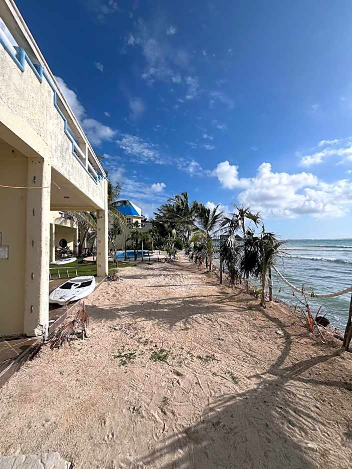 Casa Cenote Hotel