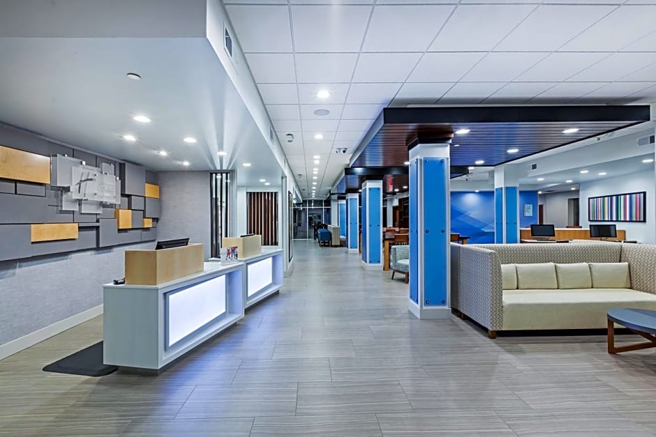 Holiday Inn Express & Suites Coffeyville By IHG