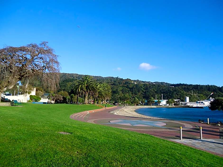 High Street Living Motel