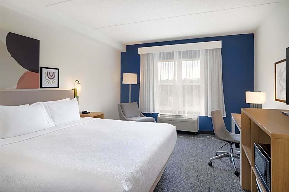 Spark by Hilton California Lexington Park