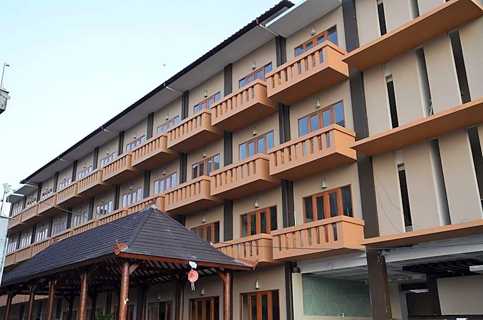 Bali Chaya Hotel Legian