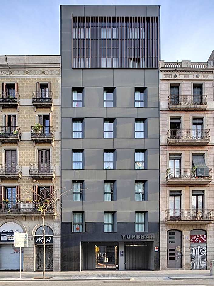 Yurbban Trafalgar Hotel