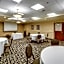Monte Carlo Inns Brampton Suites